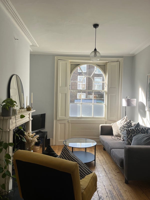 House Elia Street in Greater London