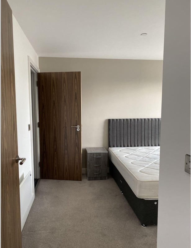 Room Trinity Way in Salford