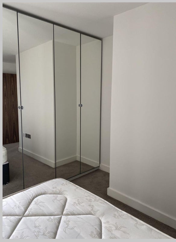 Room Trinity Way in Salford