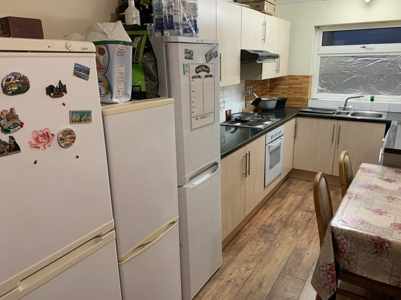 Room Ombersley Close in Redditch