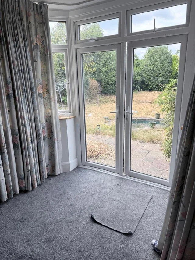 Room Eversley Way in Greater London