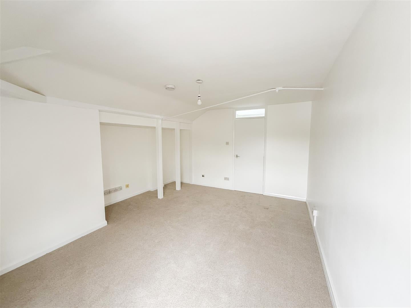 Flat Loxfield Gardens in Wealden