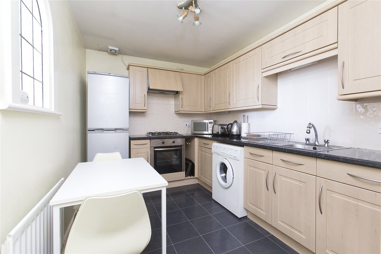 Flat Mitchell Street in City of Edinburgh