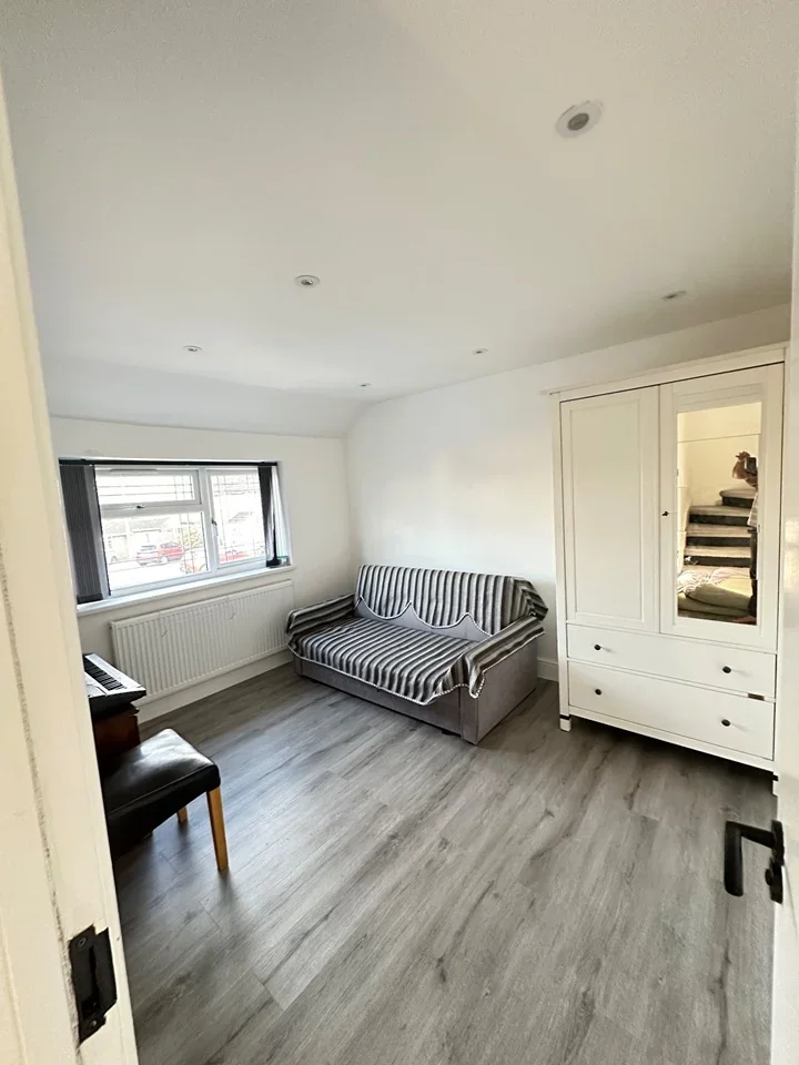 Room Bakewell Close in Luton