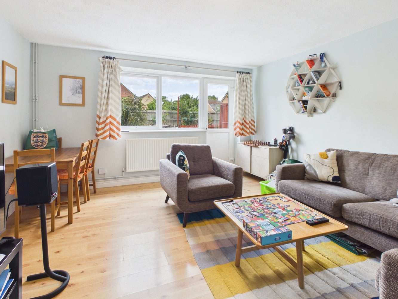 Flat Wilson Close in Cambridge