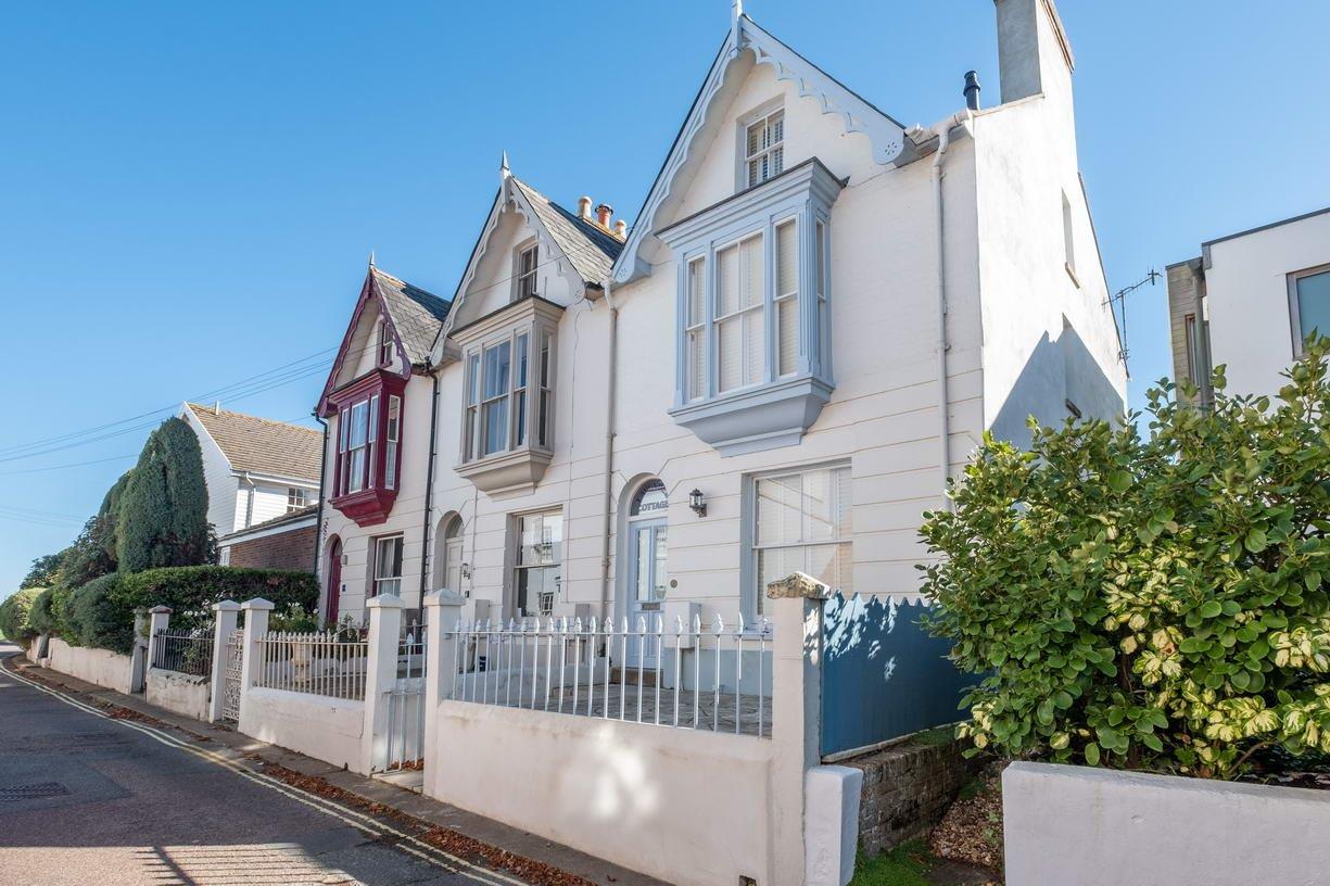 House High Street in Yarmouth