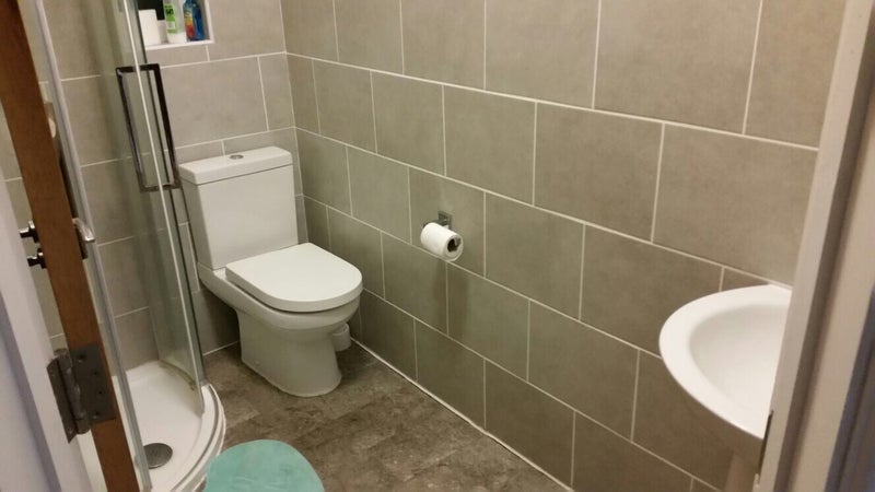 Room Ashurst Road in Greater London
