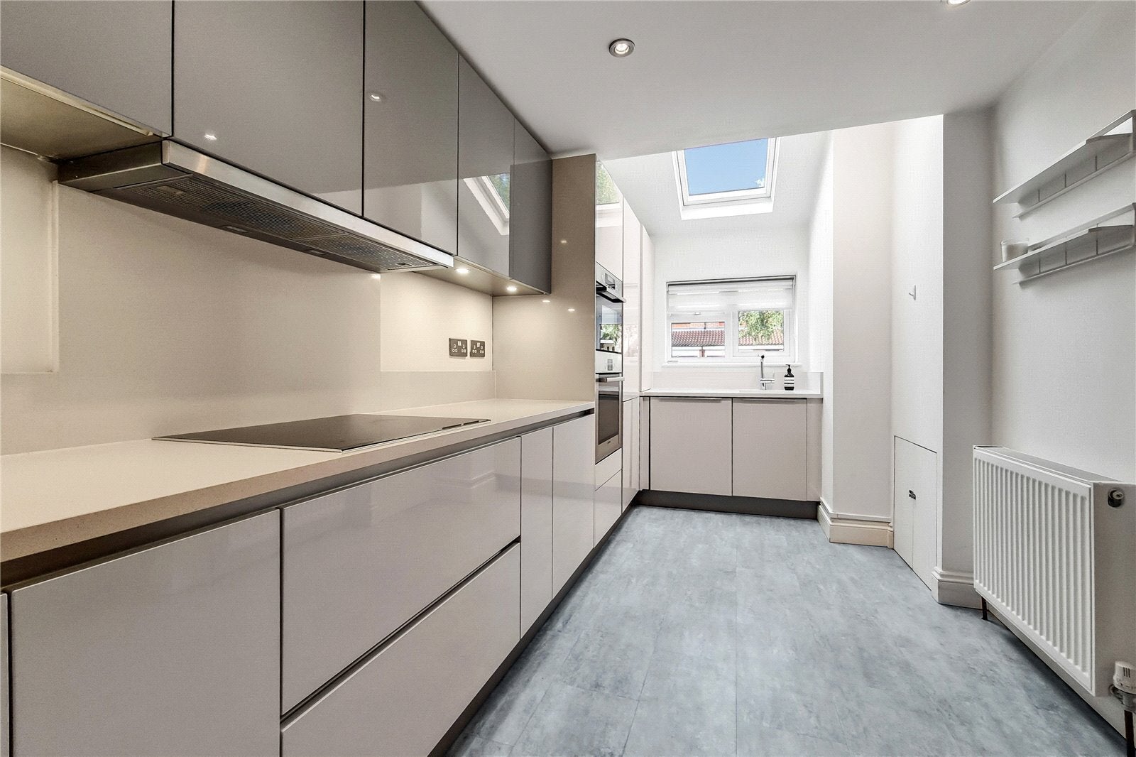 House Telegraph Place in Greater London