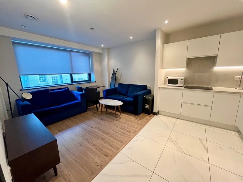 Flat Drury Lane in Liverpool
