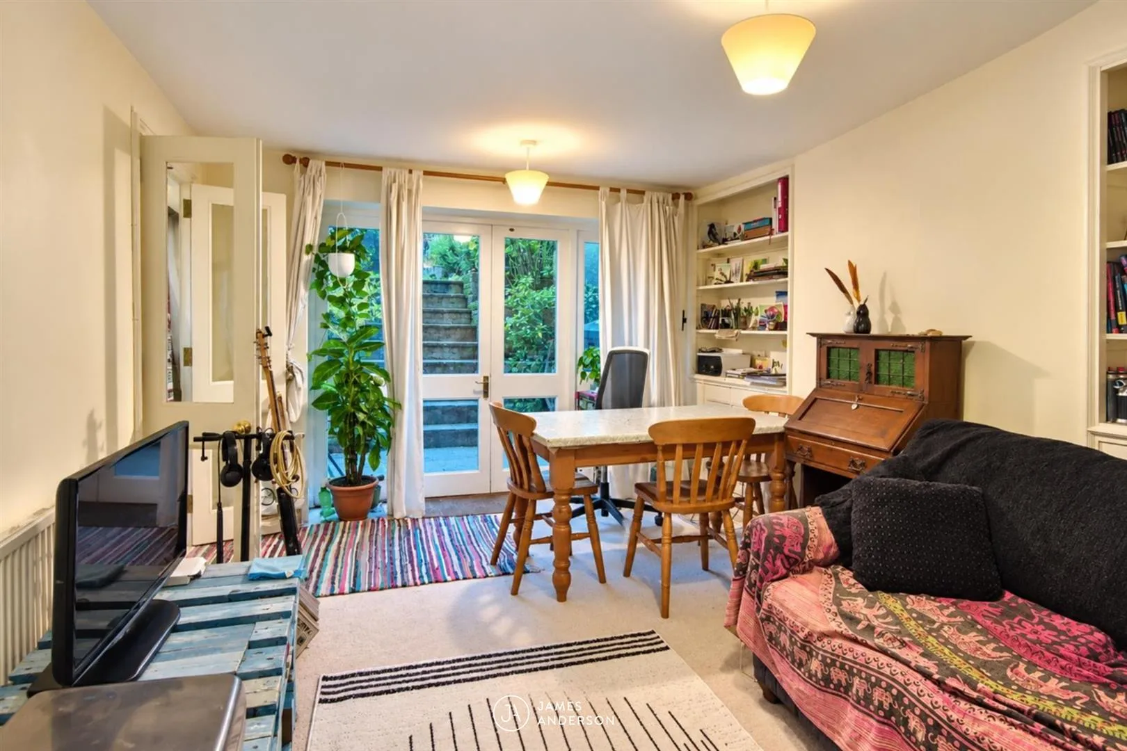 Flat Upper Richmond Road in Greater London