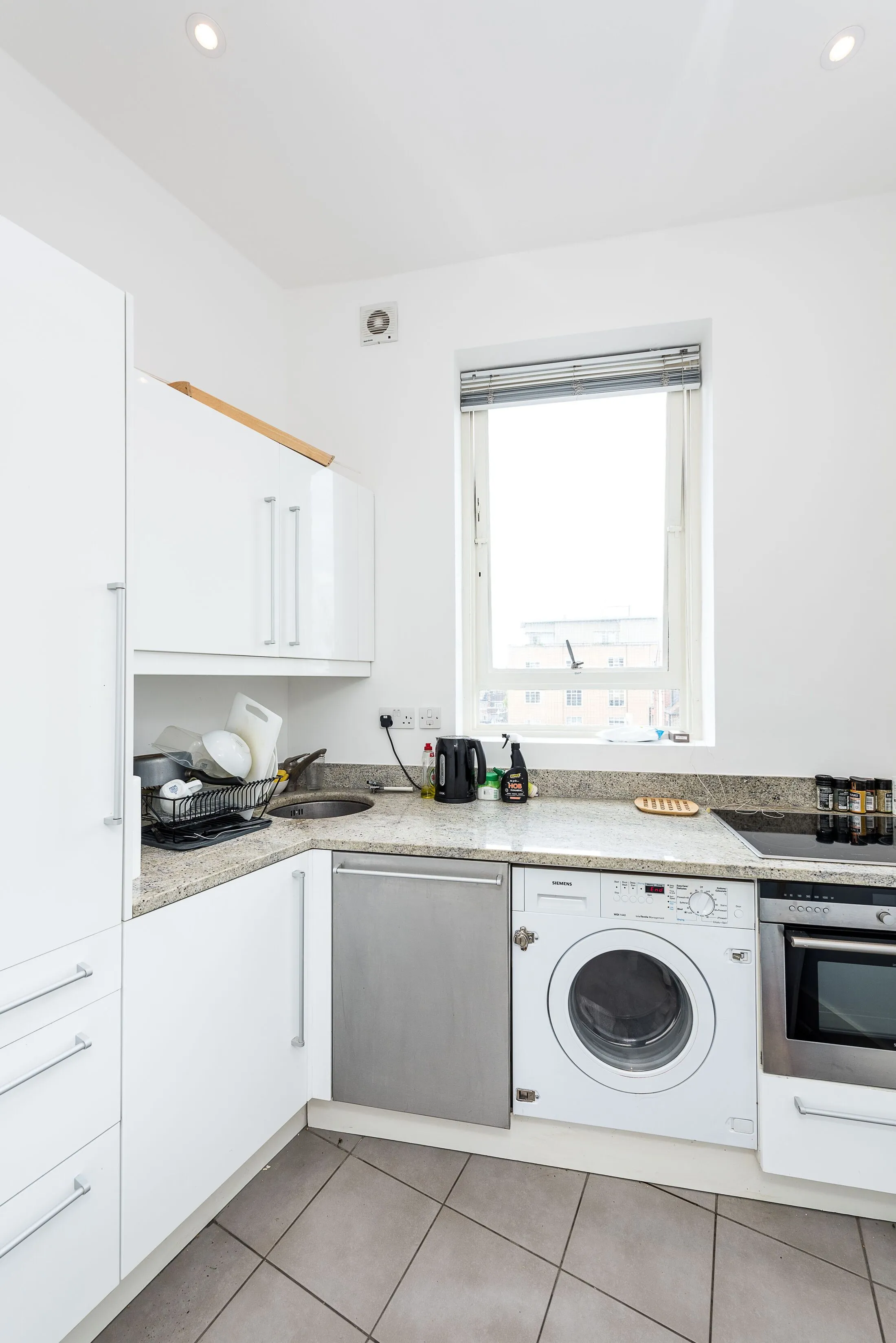 Flat Manson Mews in Greater London