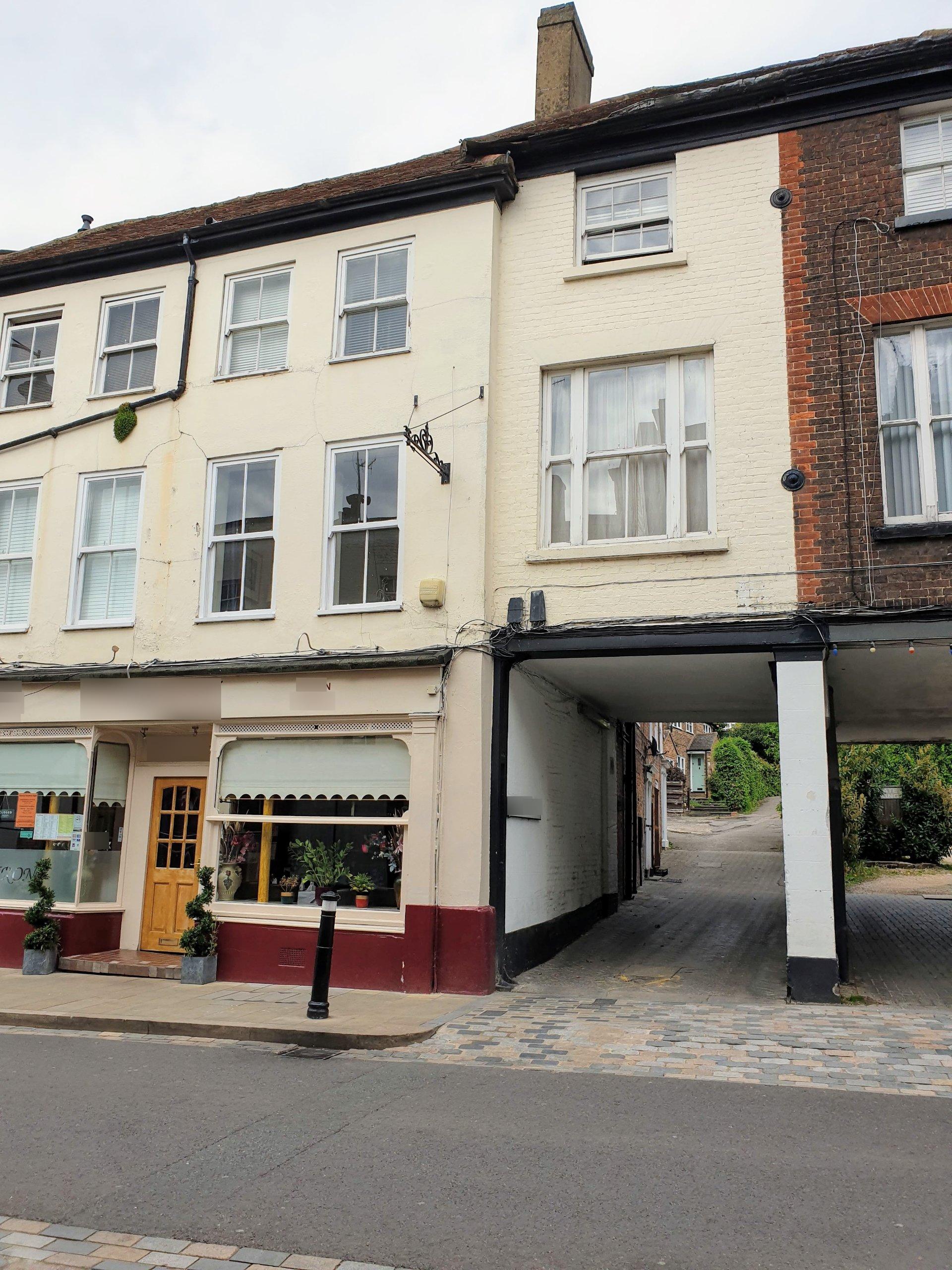 Flat High Street in Dacorum