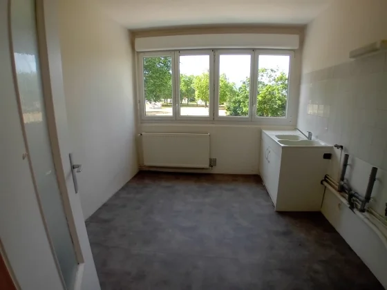 Appartement Rue Pierre et Marie Curie à Autun