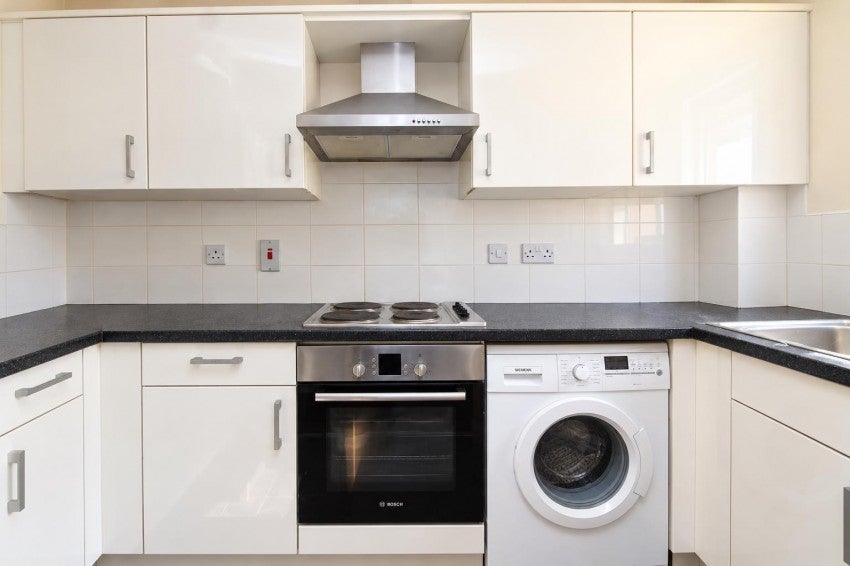 Flat Fellowes Road in Peterborough