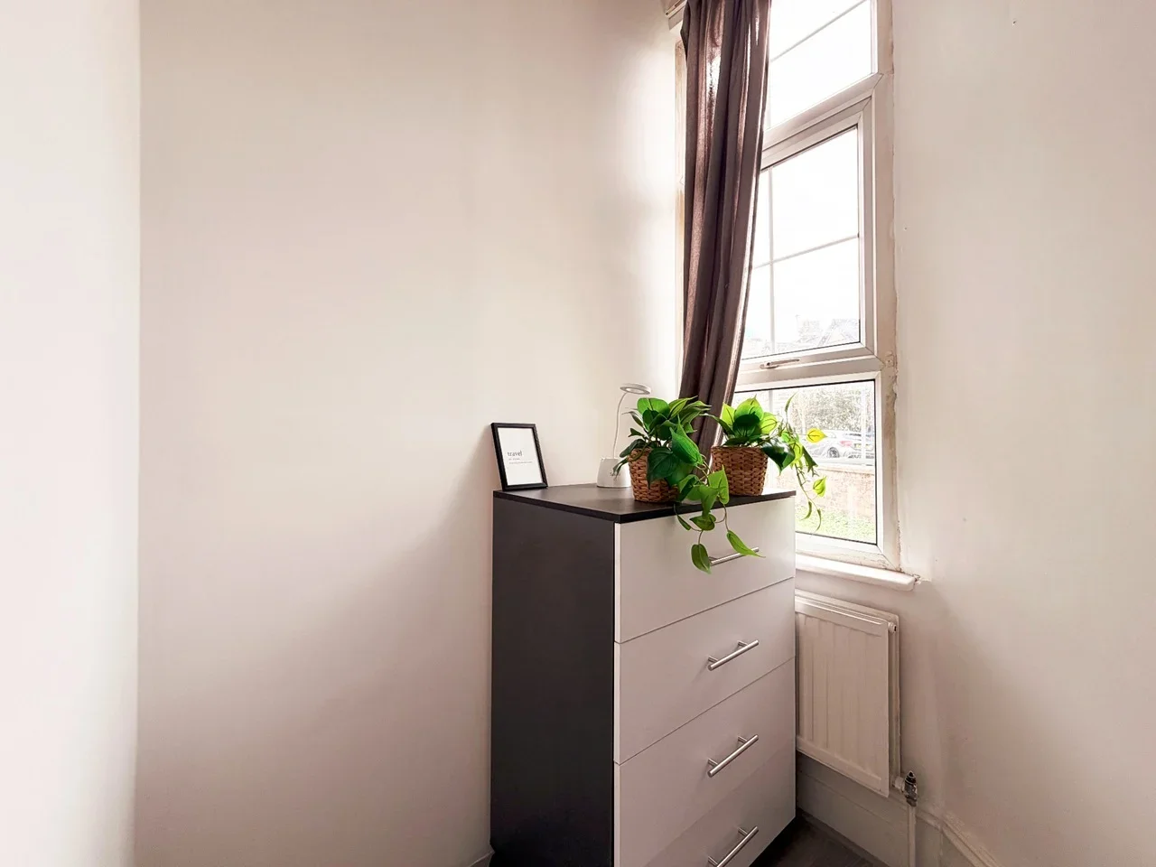 Room Riffel Road in Greater London