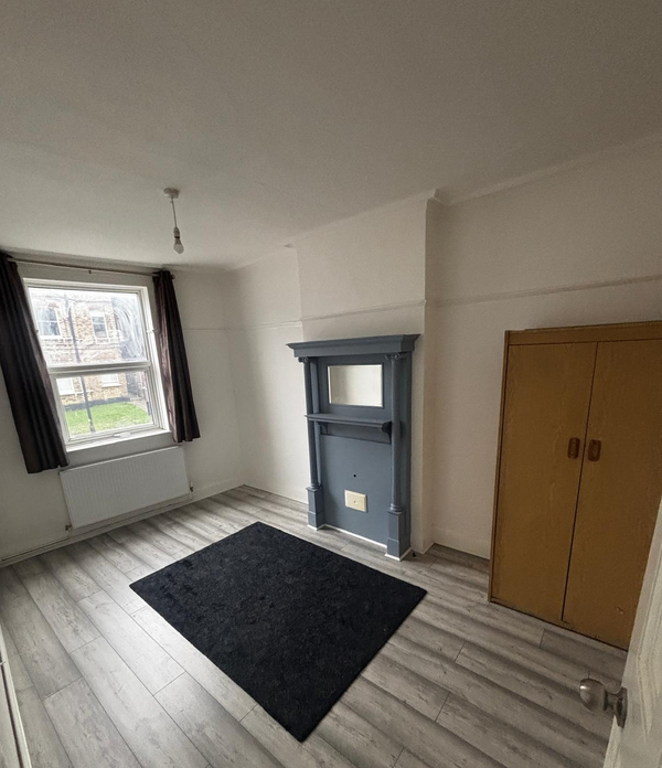 Room Norwood Road in London