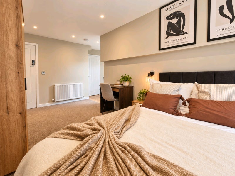 Room Belle Vue Road in Ipswich