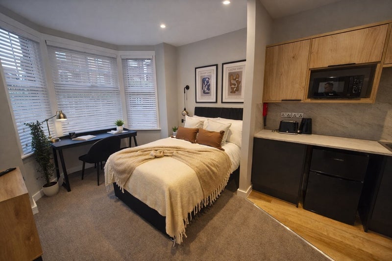Room Belle Vue Road in Ipswich