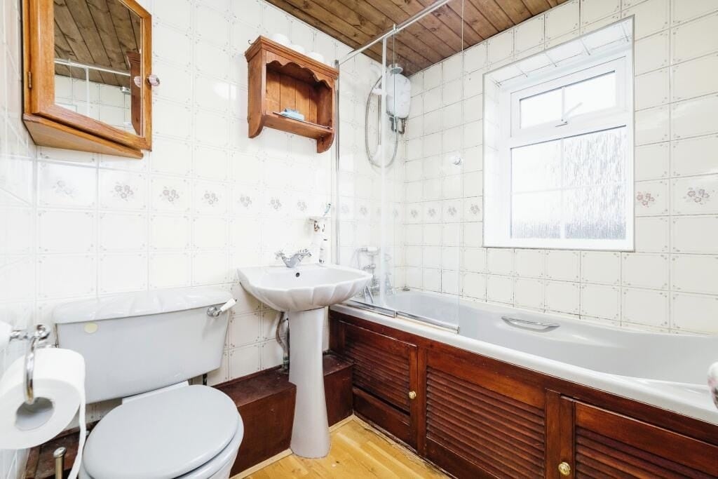 Room Stamford Road in Greater London