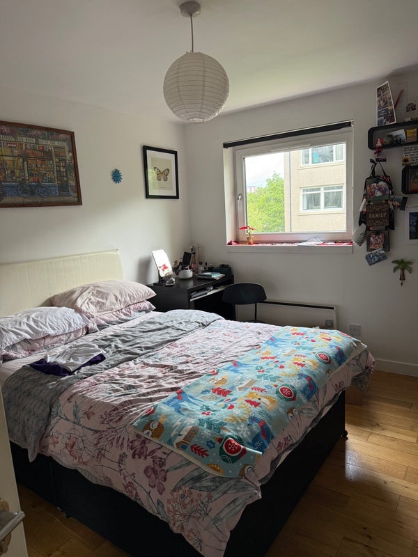 Room St Mungo Avenue in Glasgow