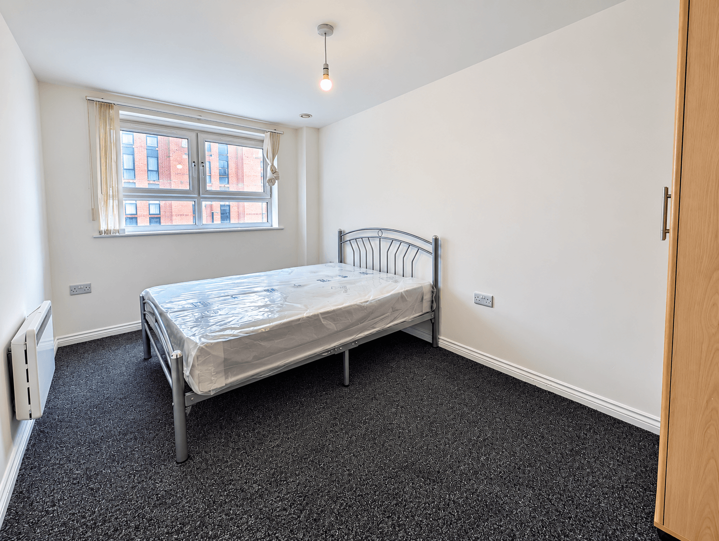 Flat Middlewood Street in Salford