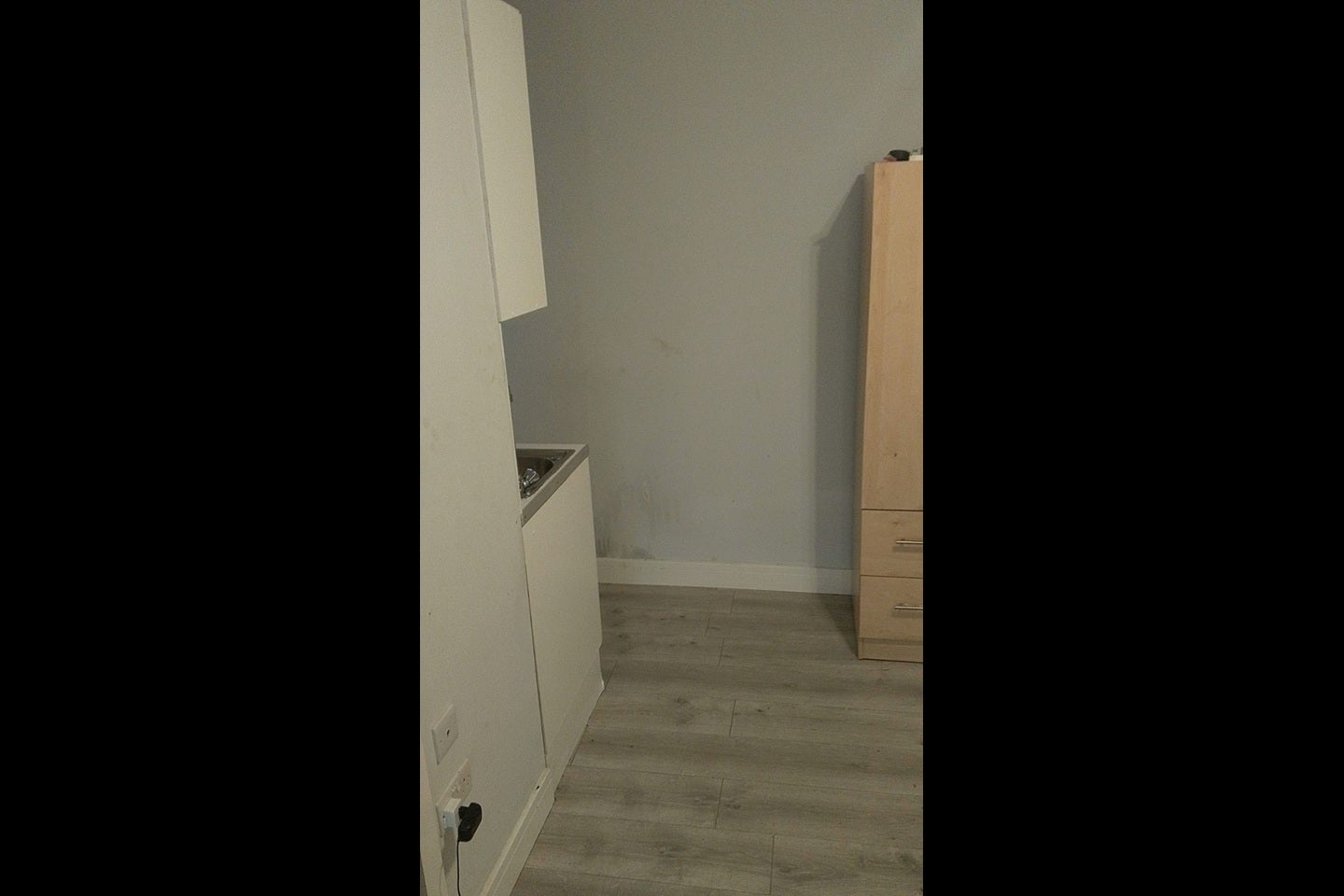 Flat Thurlby Road in Greater London
