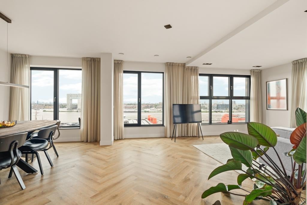 Appartement Hellingstraat in Amsterdam