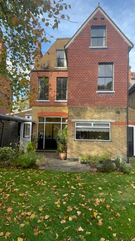 Room Cheam Road in Greater London