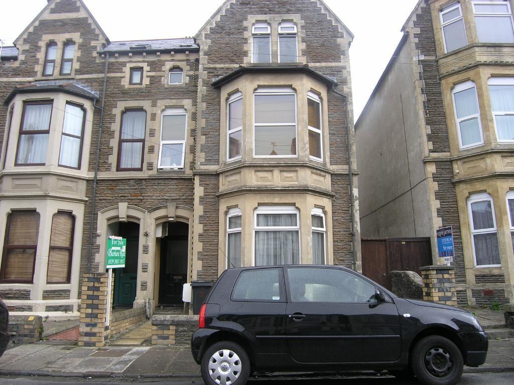 Flat Claude Road in Cardiff