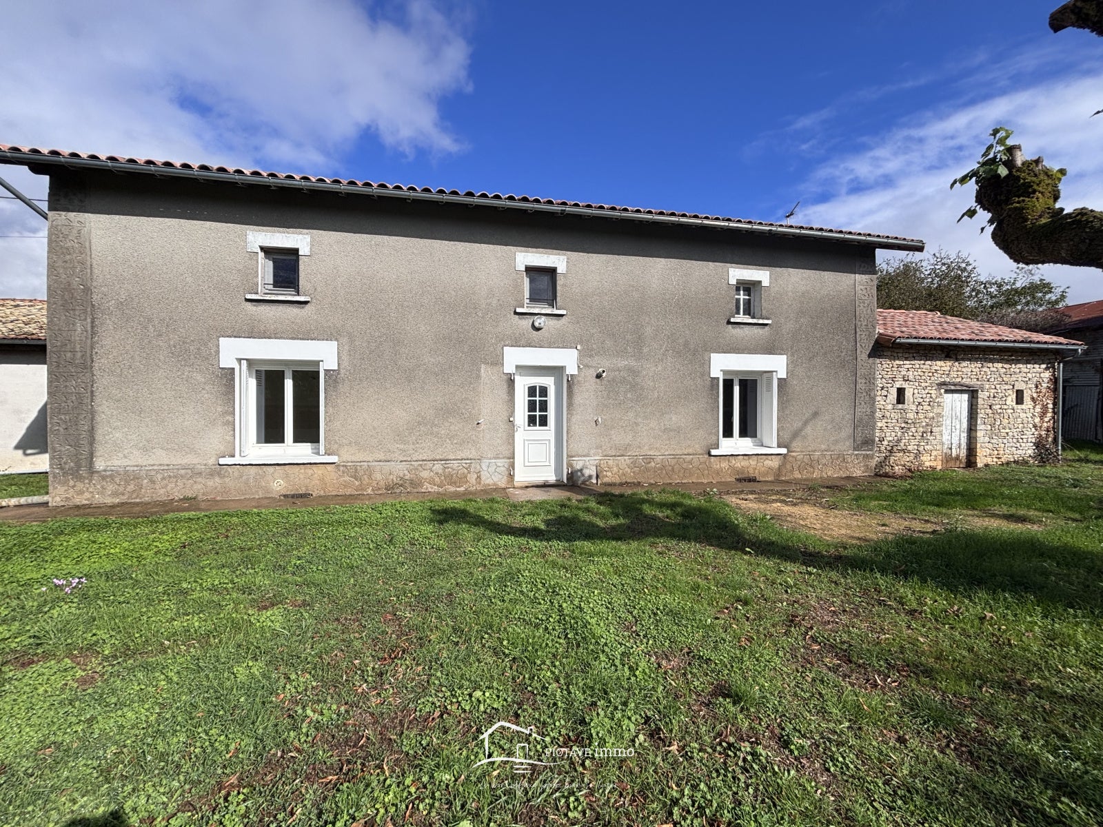 House Rue des Hautes Bertières in Saint-Sauvant