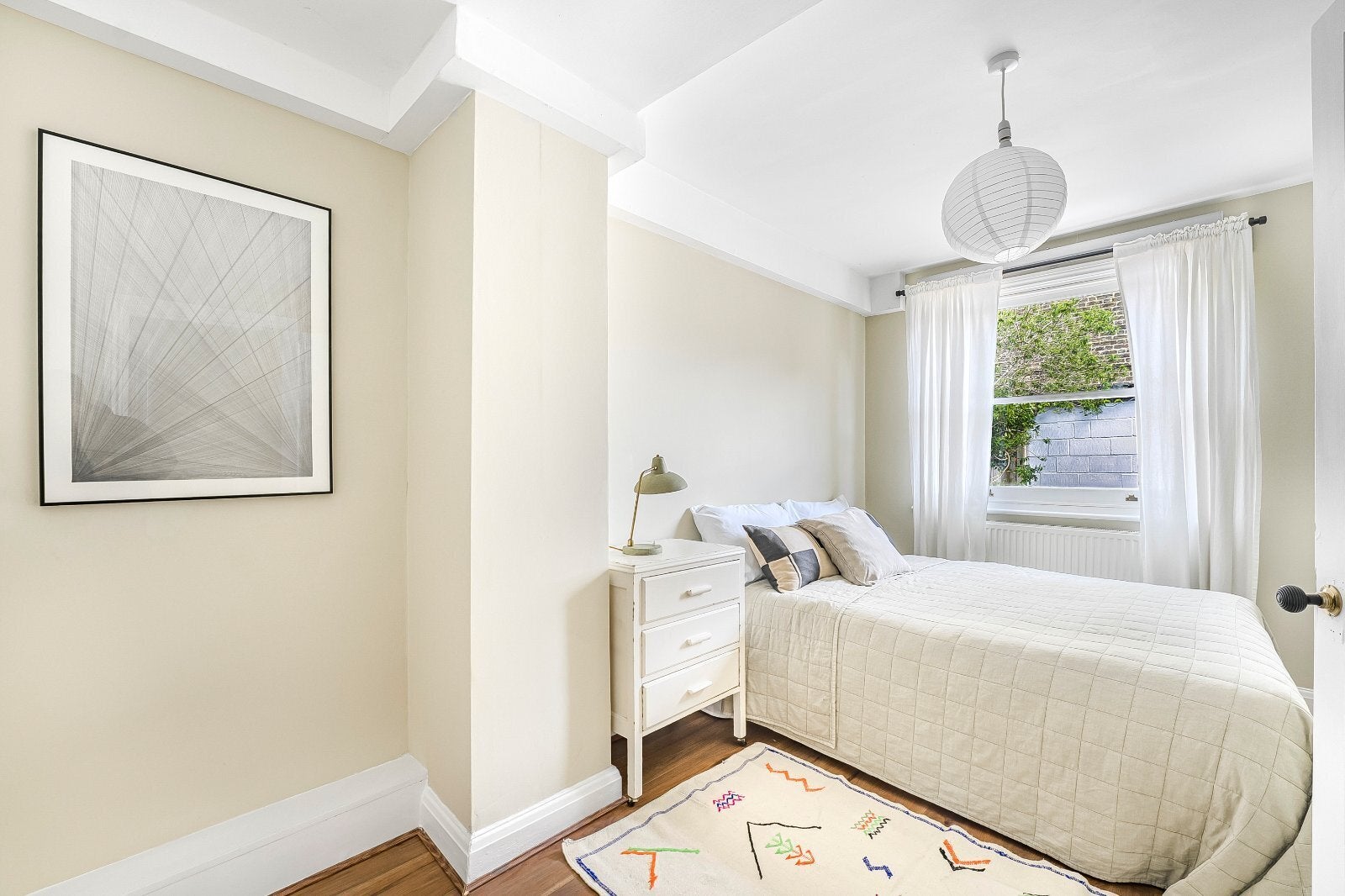 Flat Stuart Road in Greater London