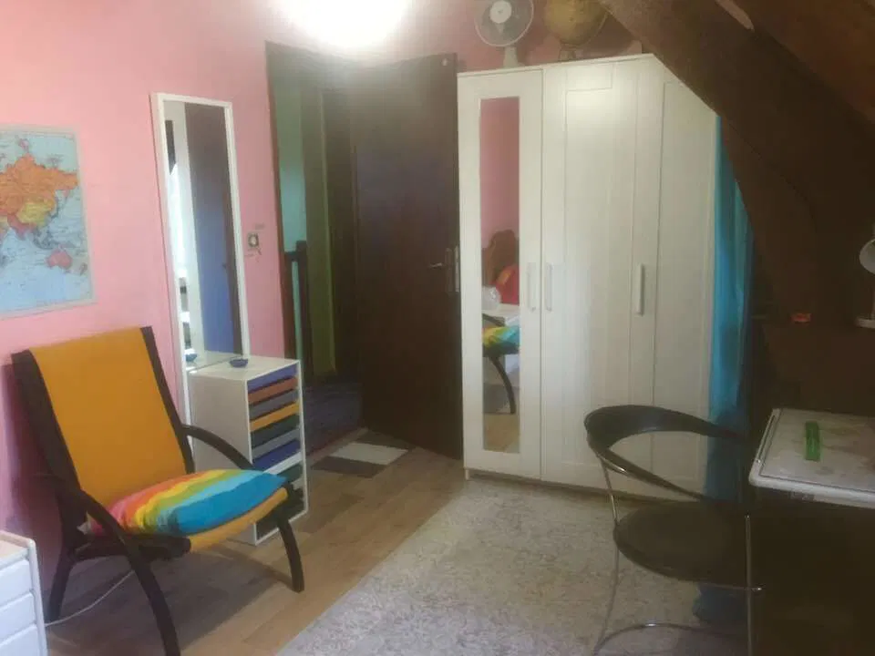 Room Rue Danton in Émerainville