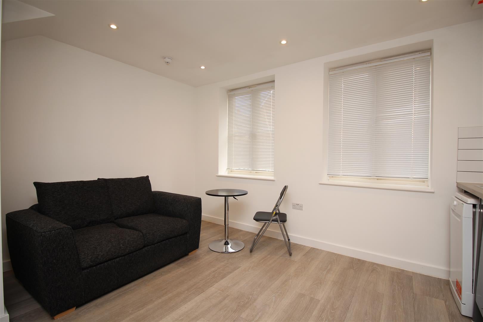 Flat Havelock Street in Canterbury