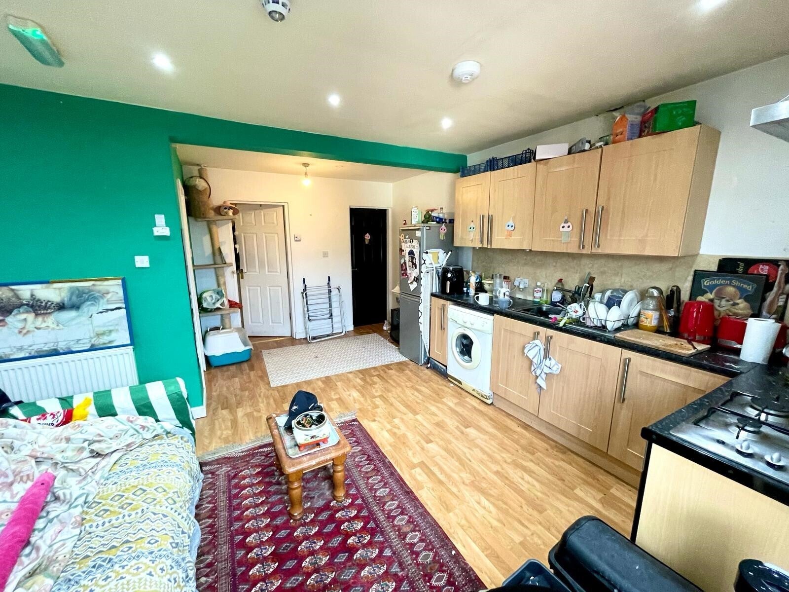 Flat Wilbraham Road in Manchester