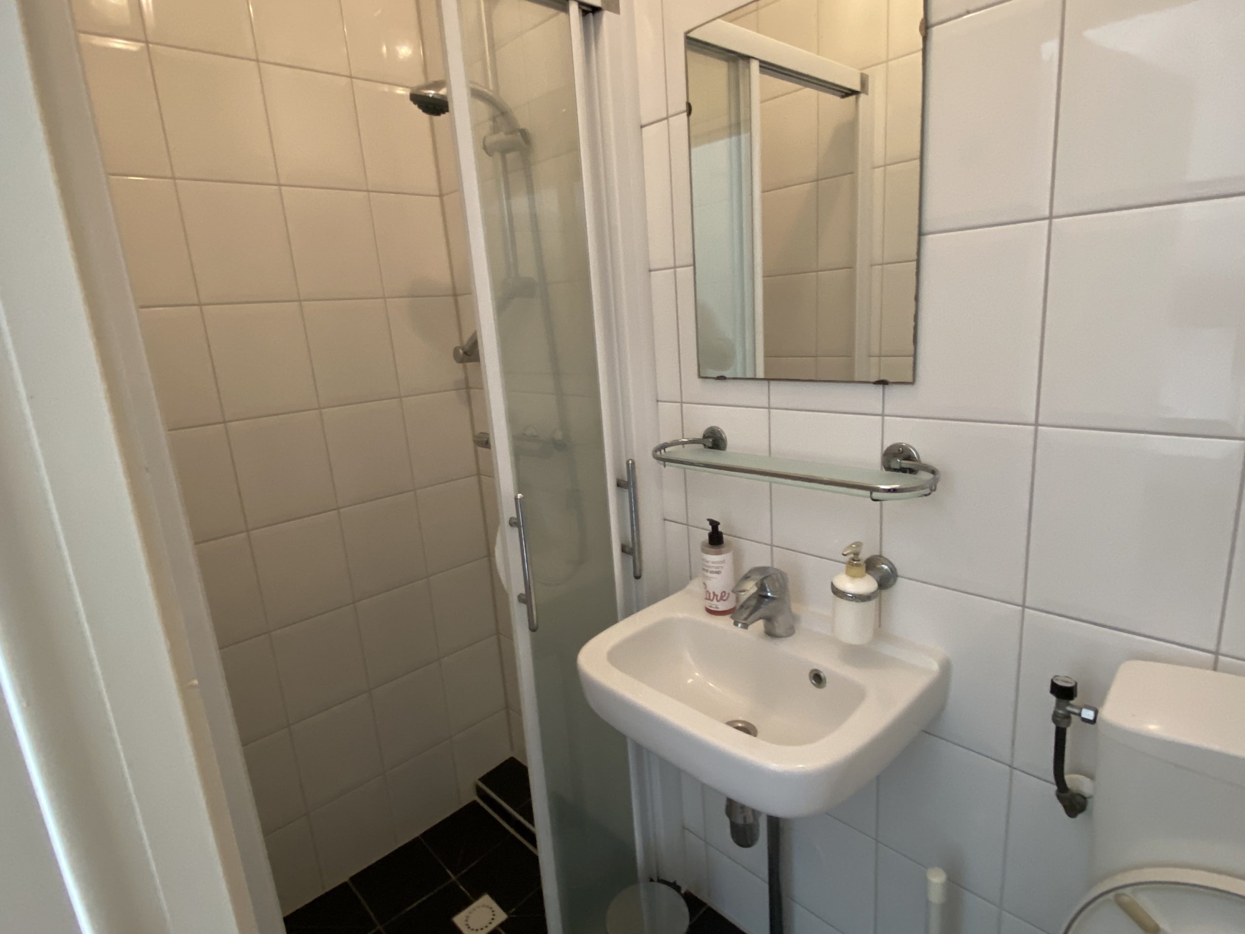 Studio te huur: Oudedijk, Rotterdam