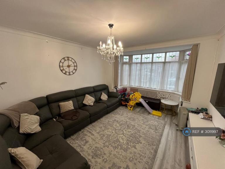 House Upney Lane in Greater London