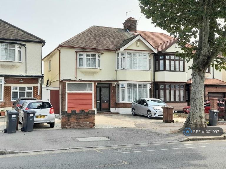 House Upney Lane in Greater London