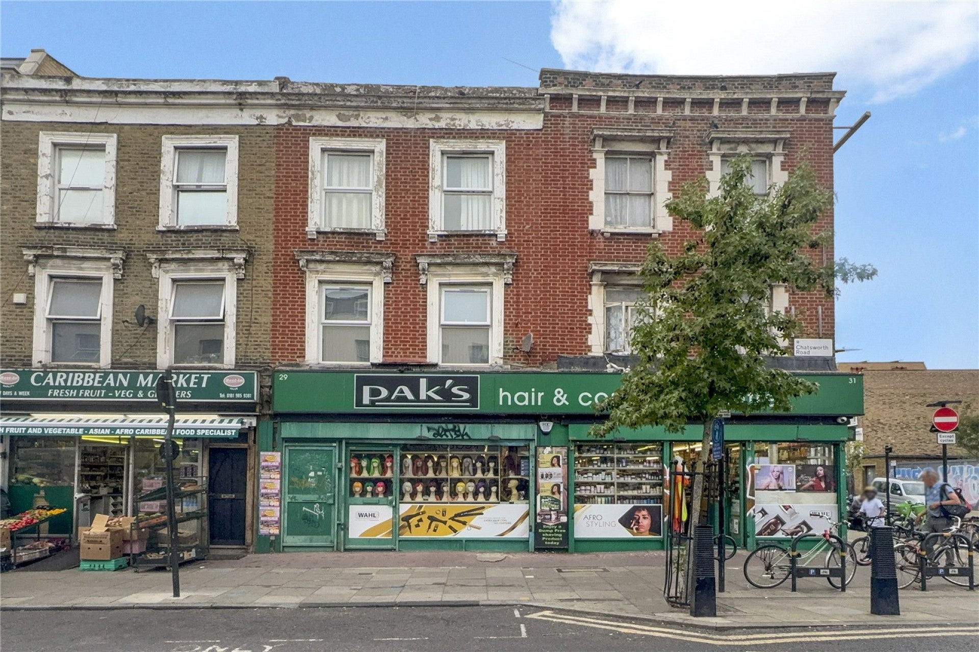 Flat Chatsworth Road in Greater London