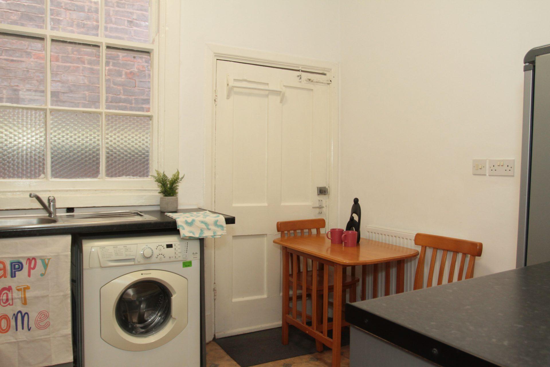 Flat Aylestone Road in Leicester