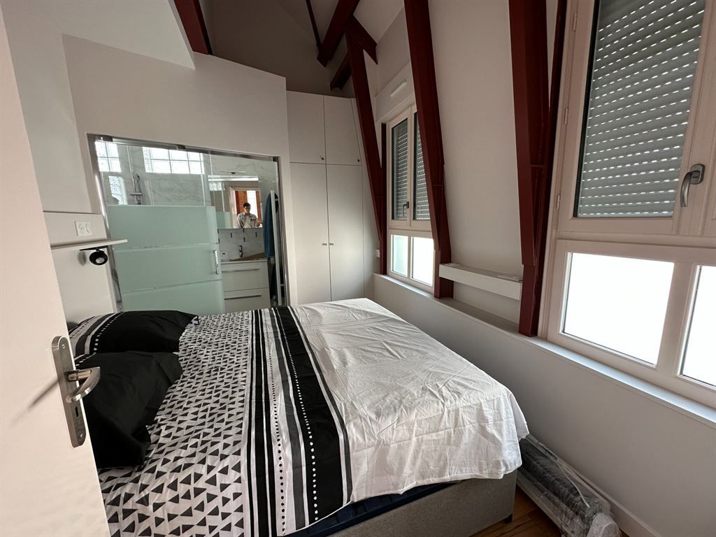 Flat Rue Valadon in Paris