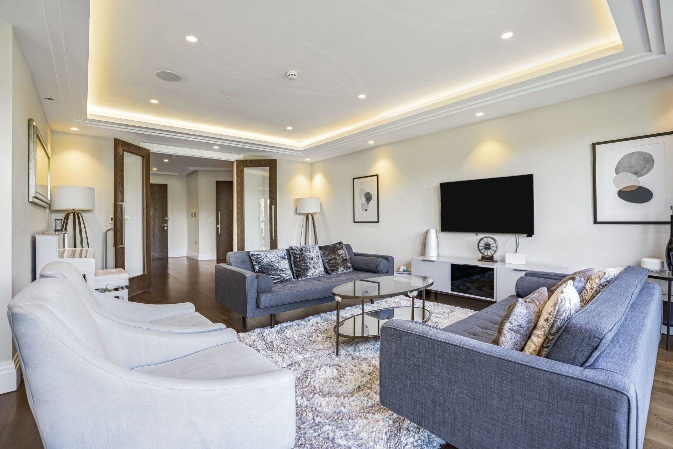 Flat Cockfosters Road in Greater London