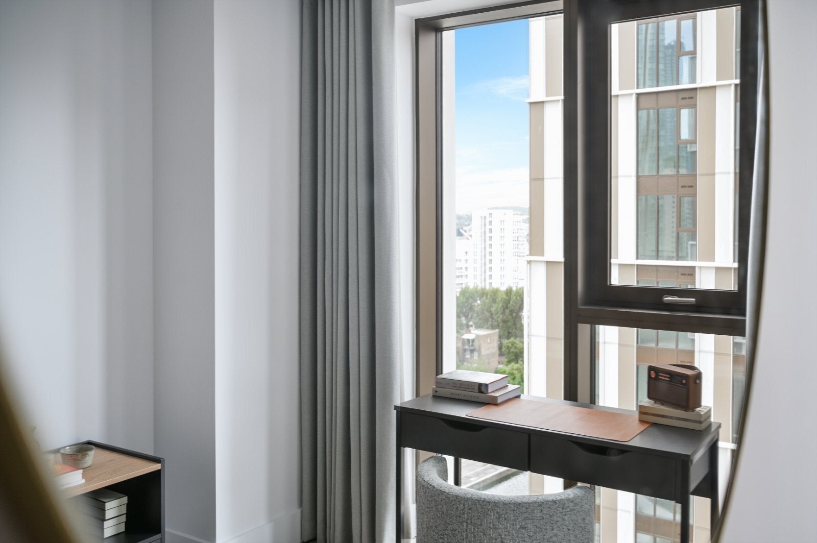 Flat Charter Street in Greater London