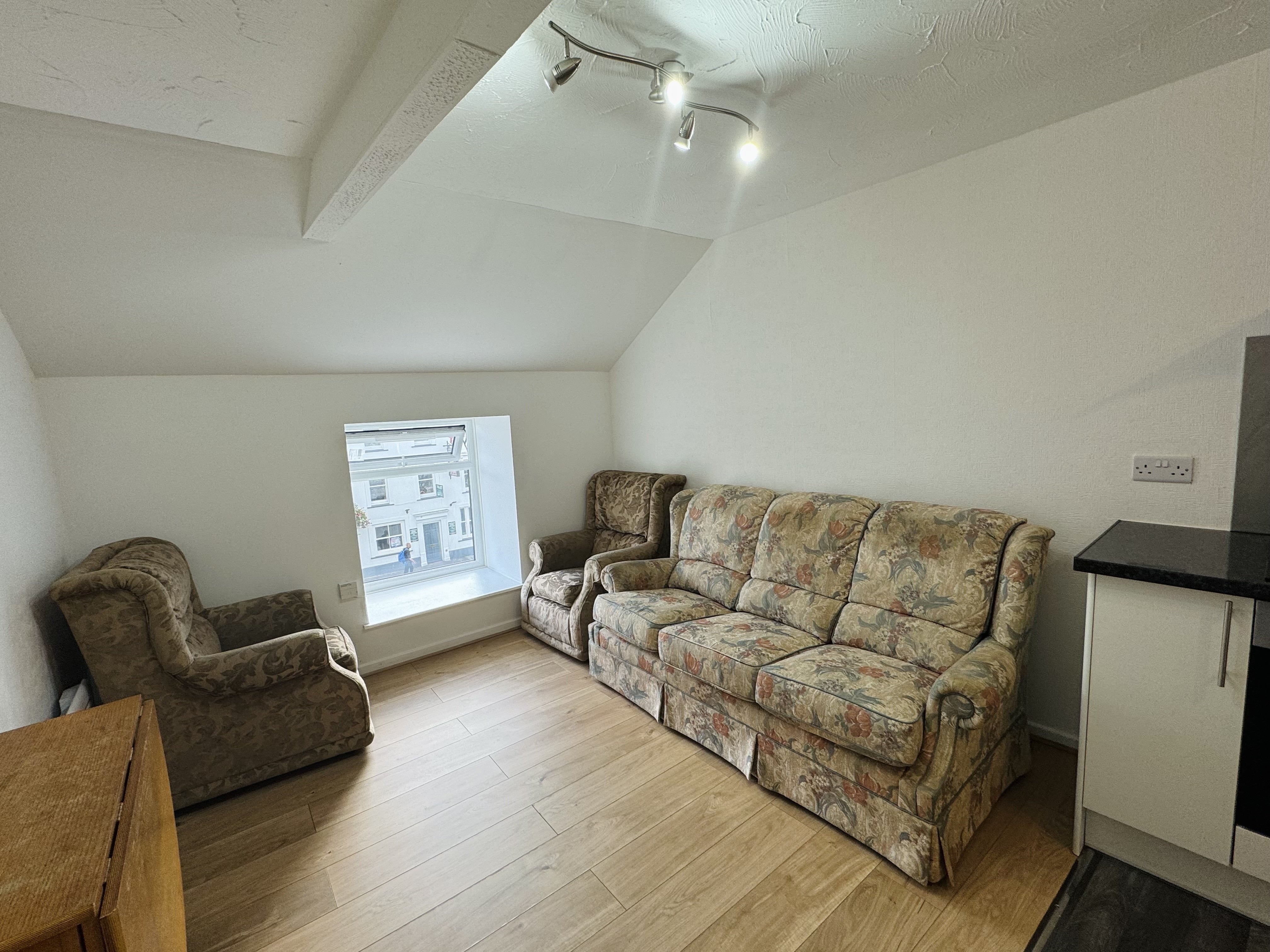 Flat Lammas Street in Carmarthen