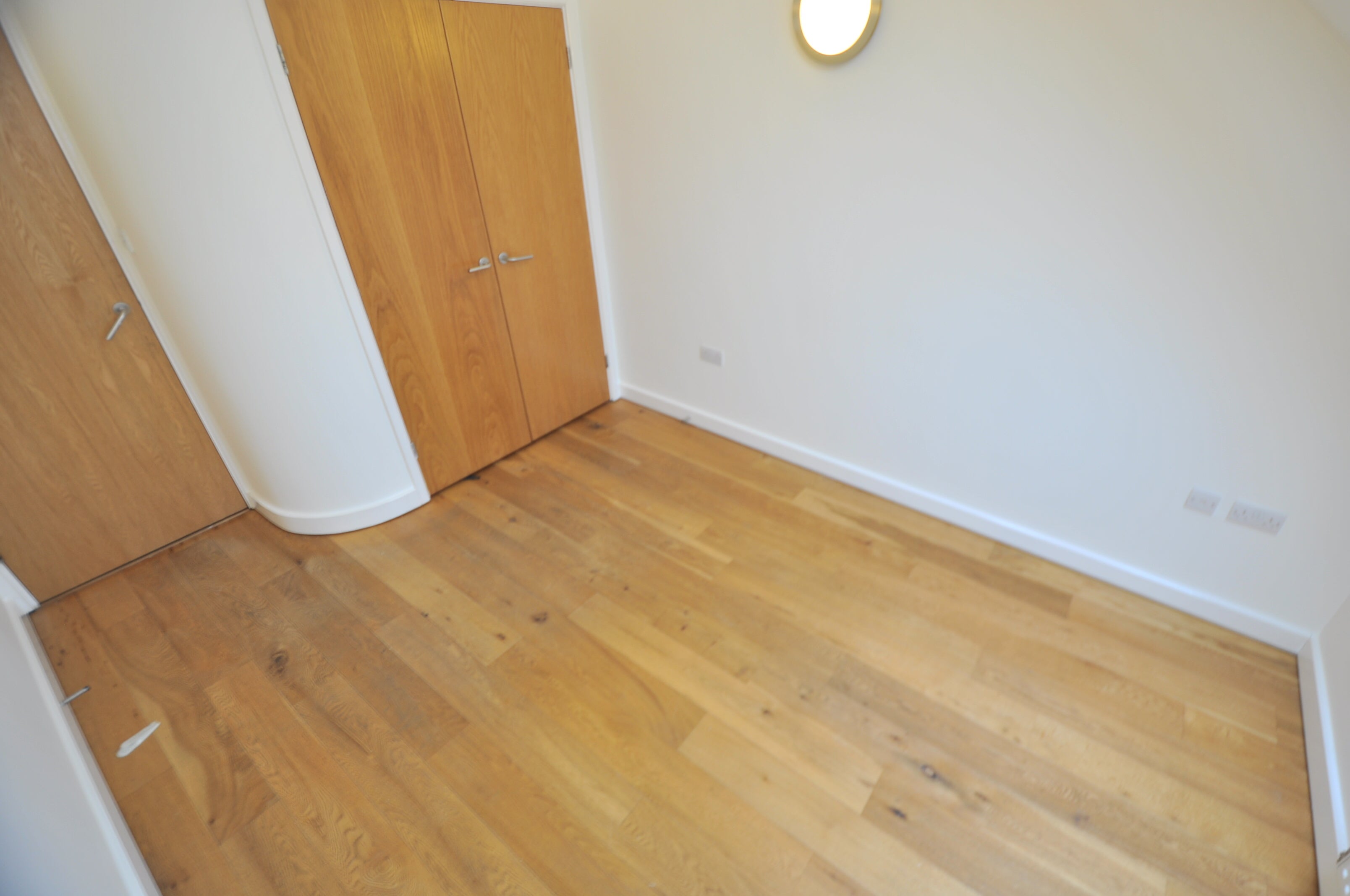 Flat Alcombe Road in Northampton
