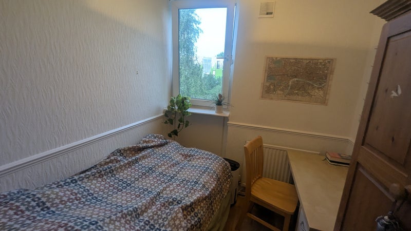 Flat Falmouth Road in Greater London