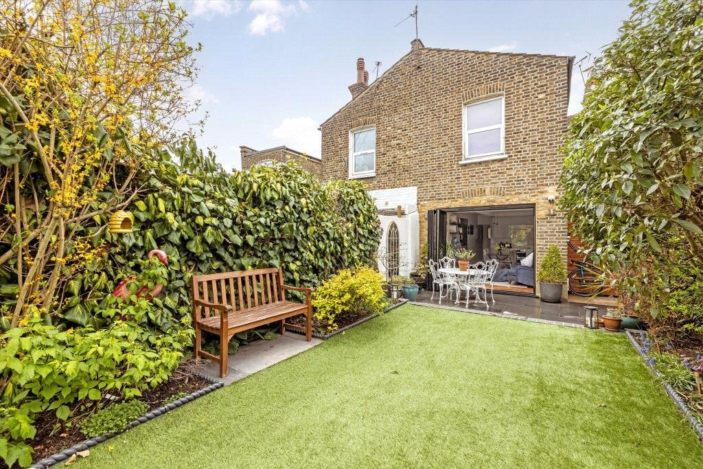 House Buchanan Gardens in Greater London