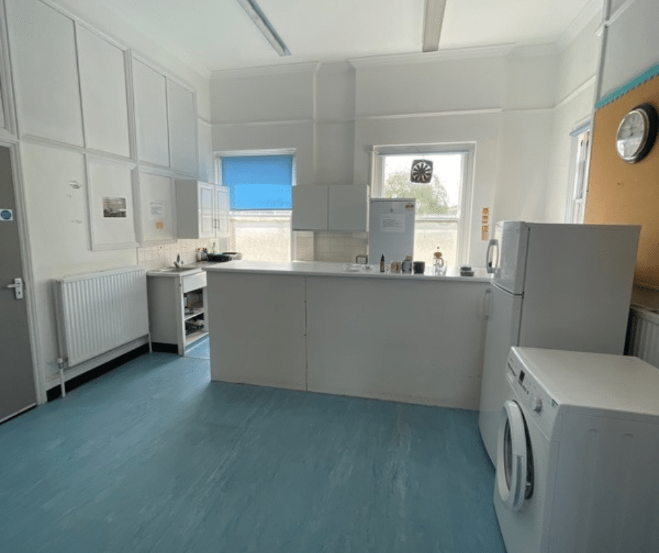 Room Kingsgate Road in Greater London