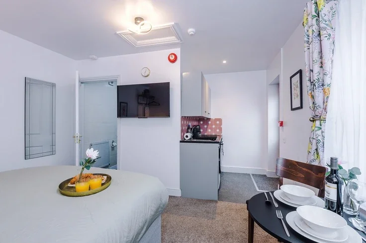Flat Victoria Street in Royal Leamington Spa