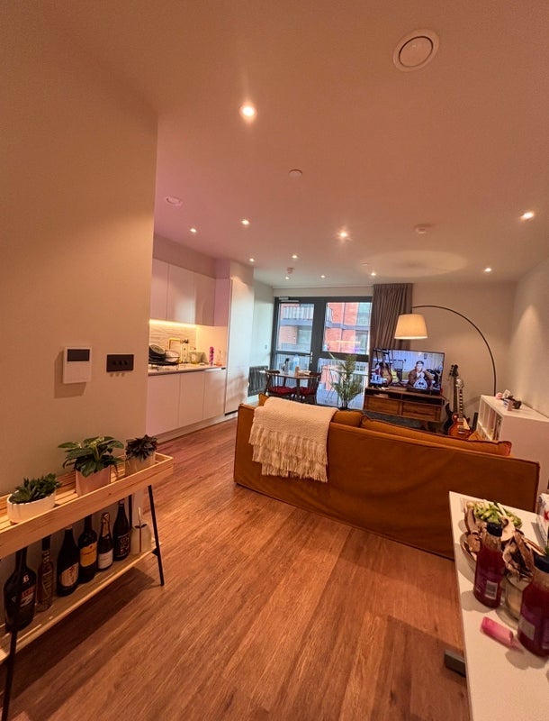 Flat Ashley Road in Greater London