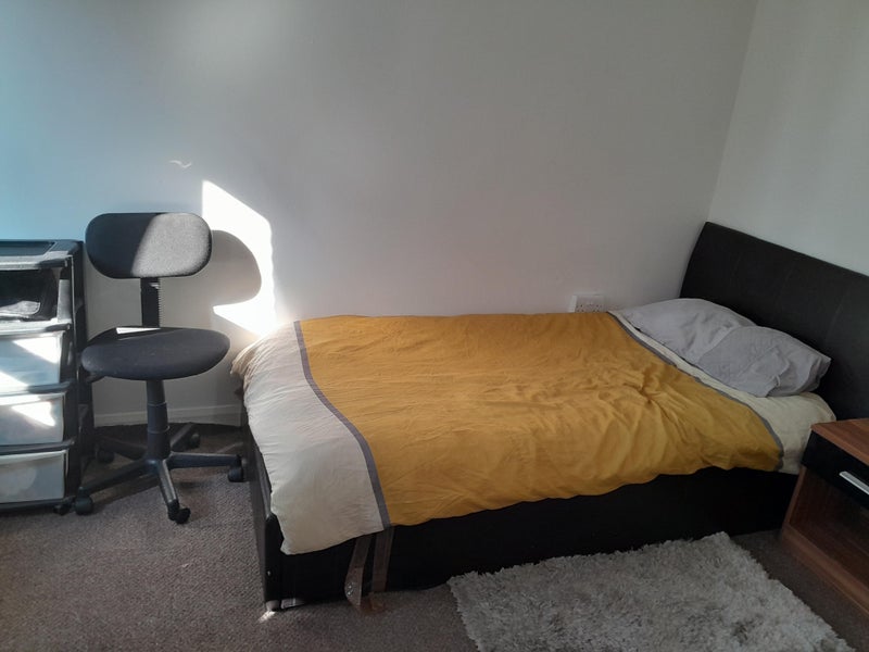 Room Kendon Drive in Bristol